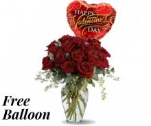 Red Roses Vase with Free Valentine Balloon Red Roses Vase with Free Valentine Balloon